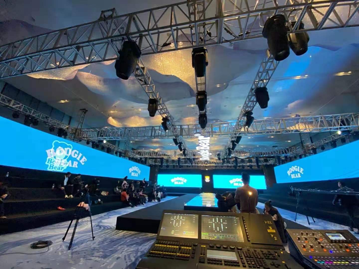 {xunruicms_img_title} {xunruicms_img_title}