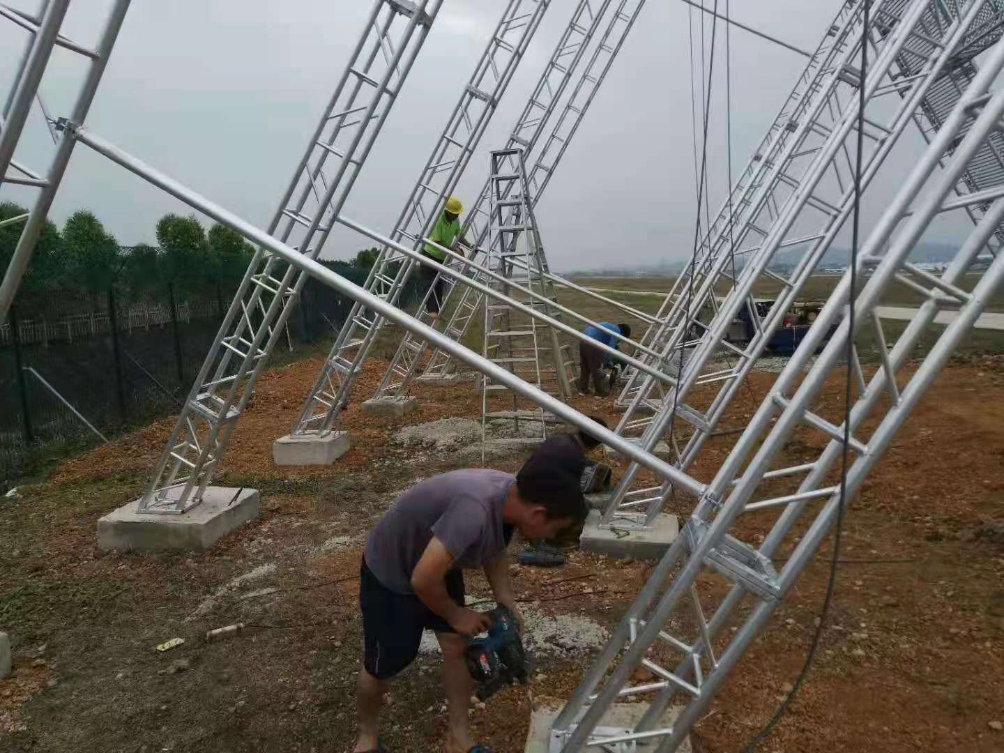 {xunruicms_img_title} {xunruicms_img_title}